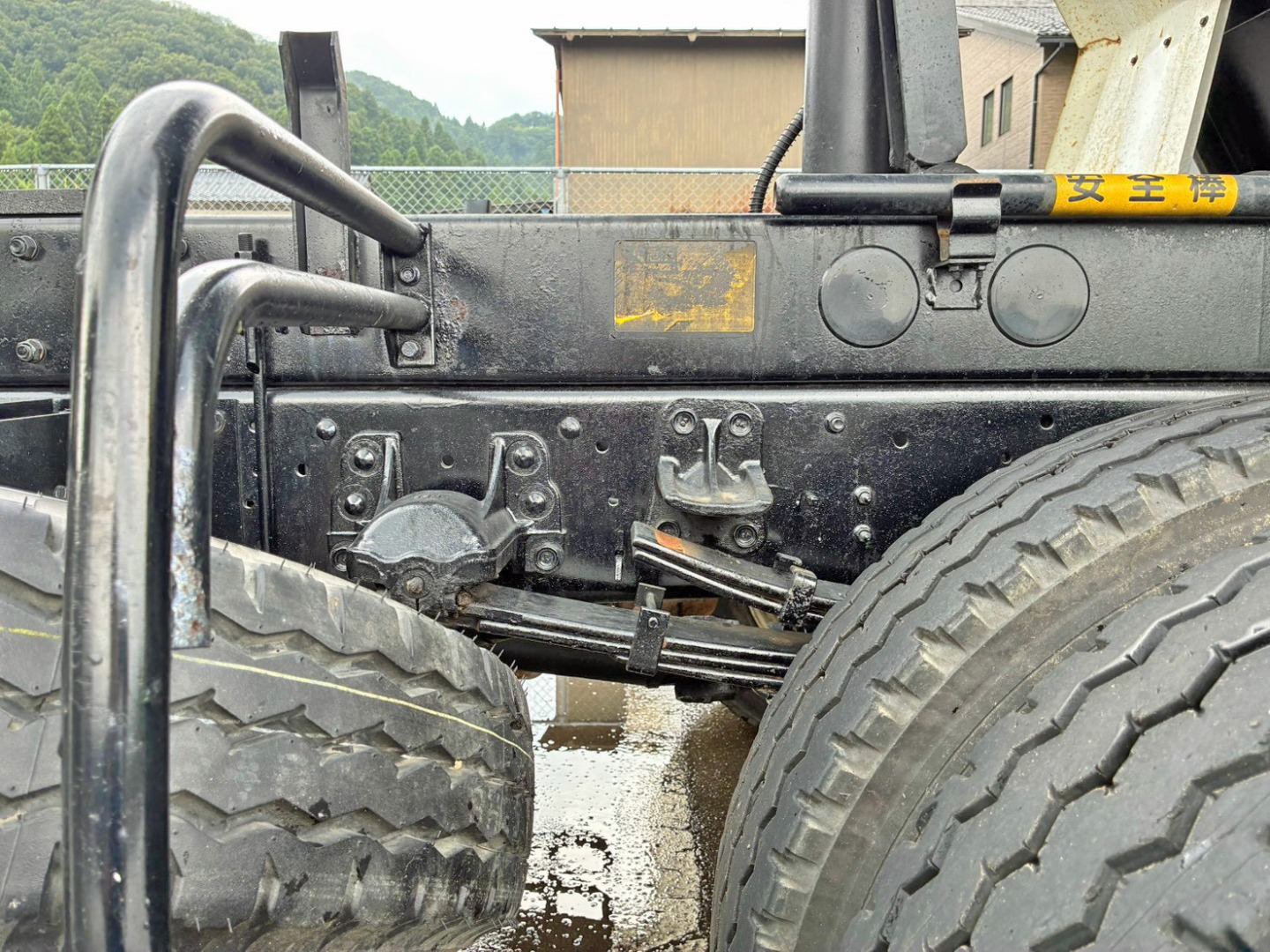 リーフサスです。|いすゞ フォワード TKG-FRR90S1(2WD)の写真5