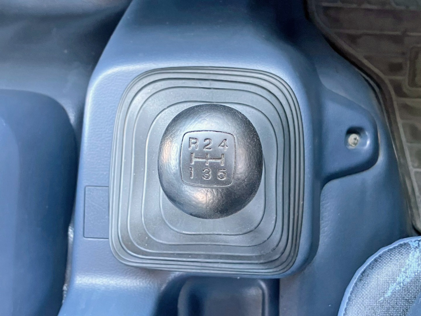日野 レンジャー BDG-FC6JCWA(2WD)の写真35