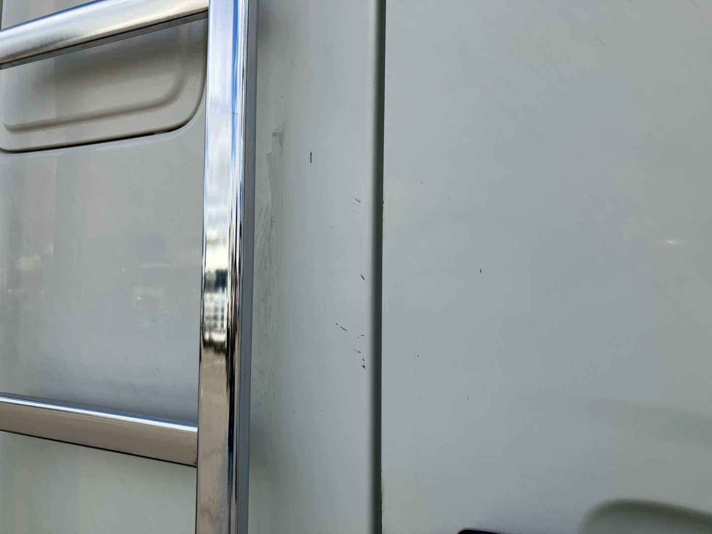 運転席側クォーターパネルにキズがあります。|日野 レンジャー QKG-FE7JLAAの写真34