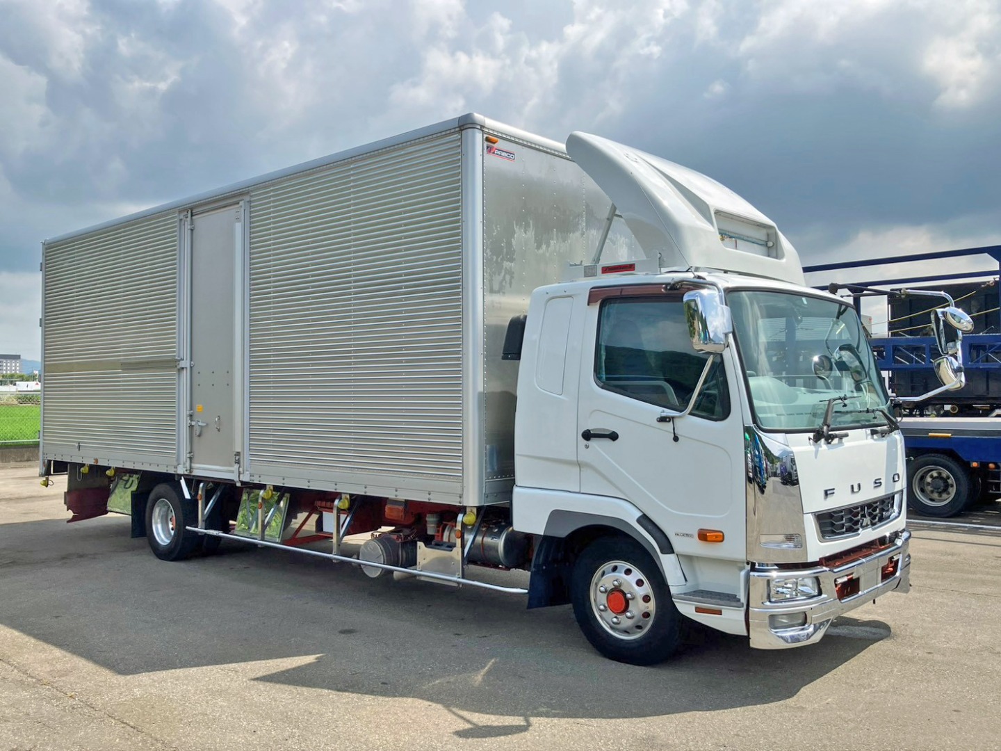 三菱 ファイター TKG-FK64F(2WD)の写真2