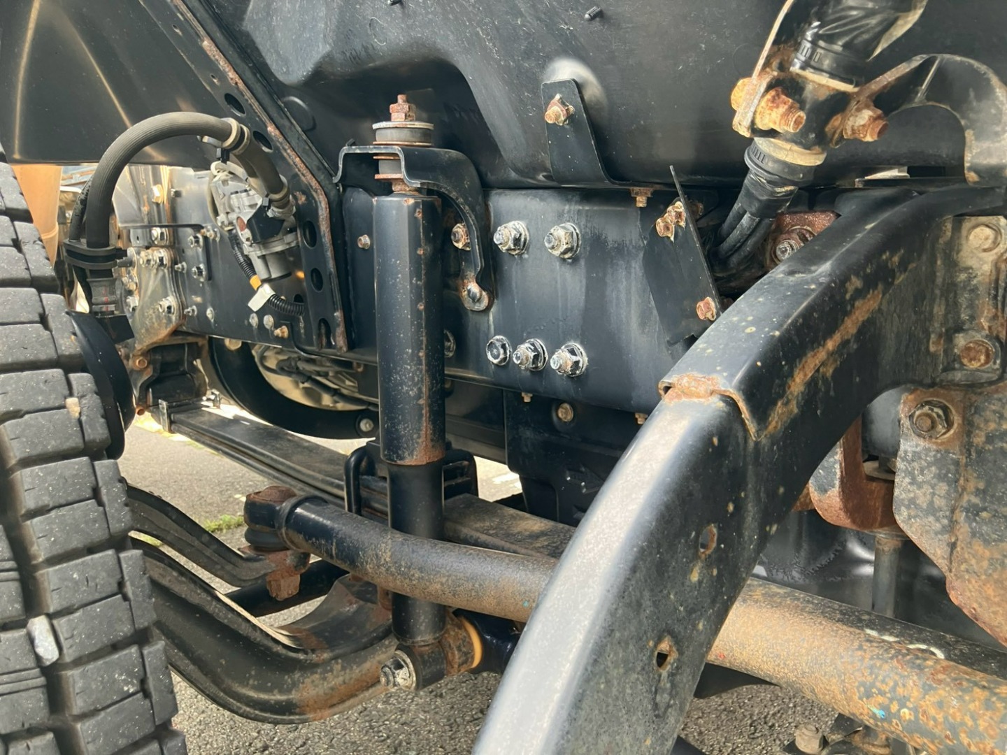 下回りにサビがあります。|三菱 スーパーグレート 2KG-FV70HYの写真38