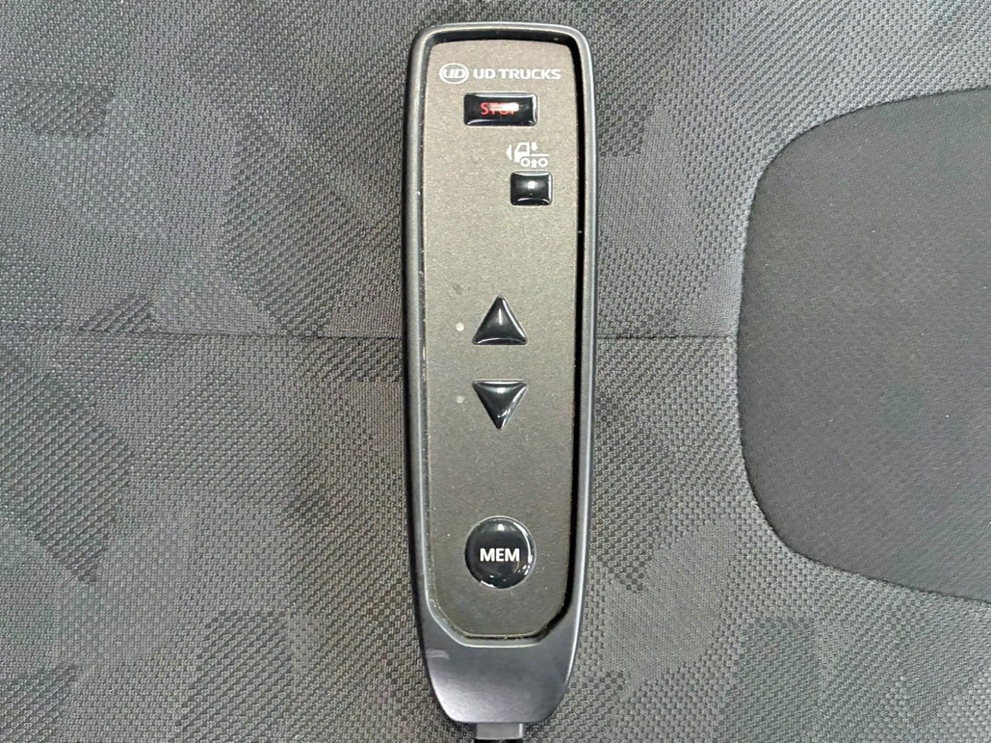 エアサスのコントローラーです。|UDトラックス クオン 2PG-GK5AABの写真24