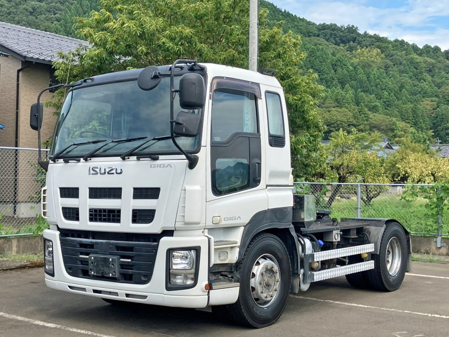 いすゞ ギガ QKG-EXD52AEの写真2