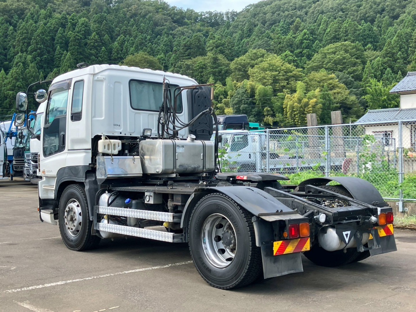 いすゞ ギガ QKG-EXD52AEの写真5