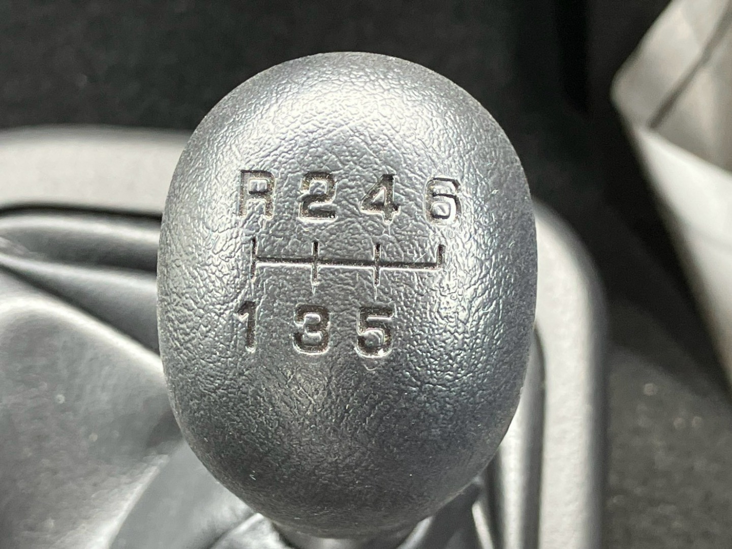 三菱 ファイター 2KG-FK62F(2WD)の写真14