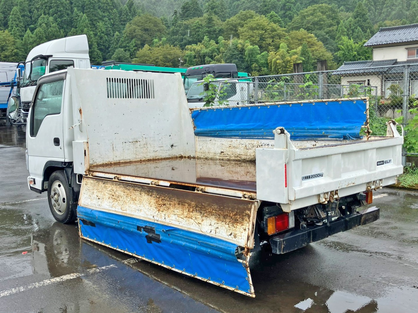 いすゞ エルフ TPG-NJR85AD(2WD)の写真3