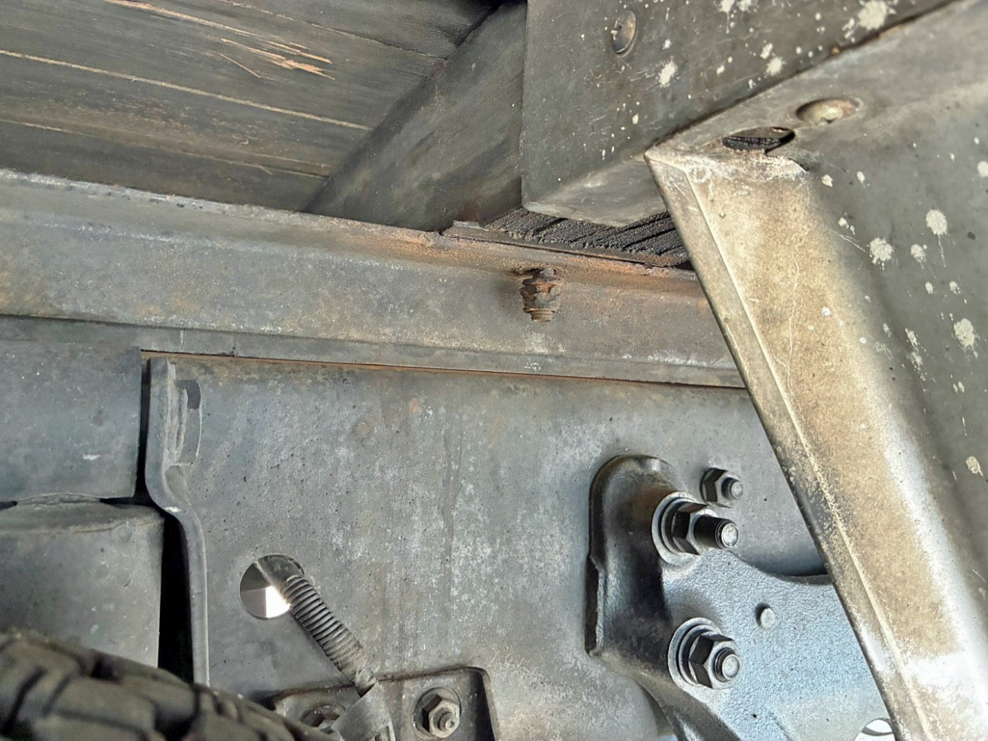 いすゞ フォワード TKG-FRR90T2(2WD)の写真34
