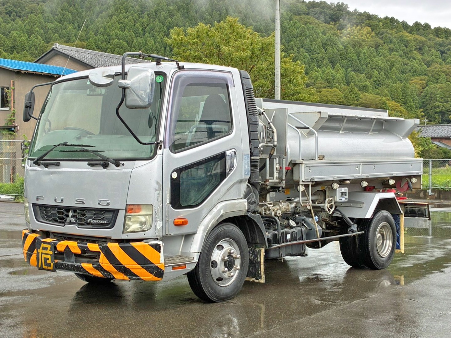 三菱 ファイター TKG-FK71F(2WD)の写真1