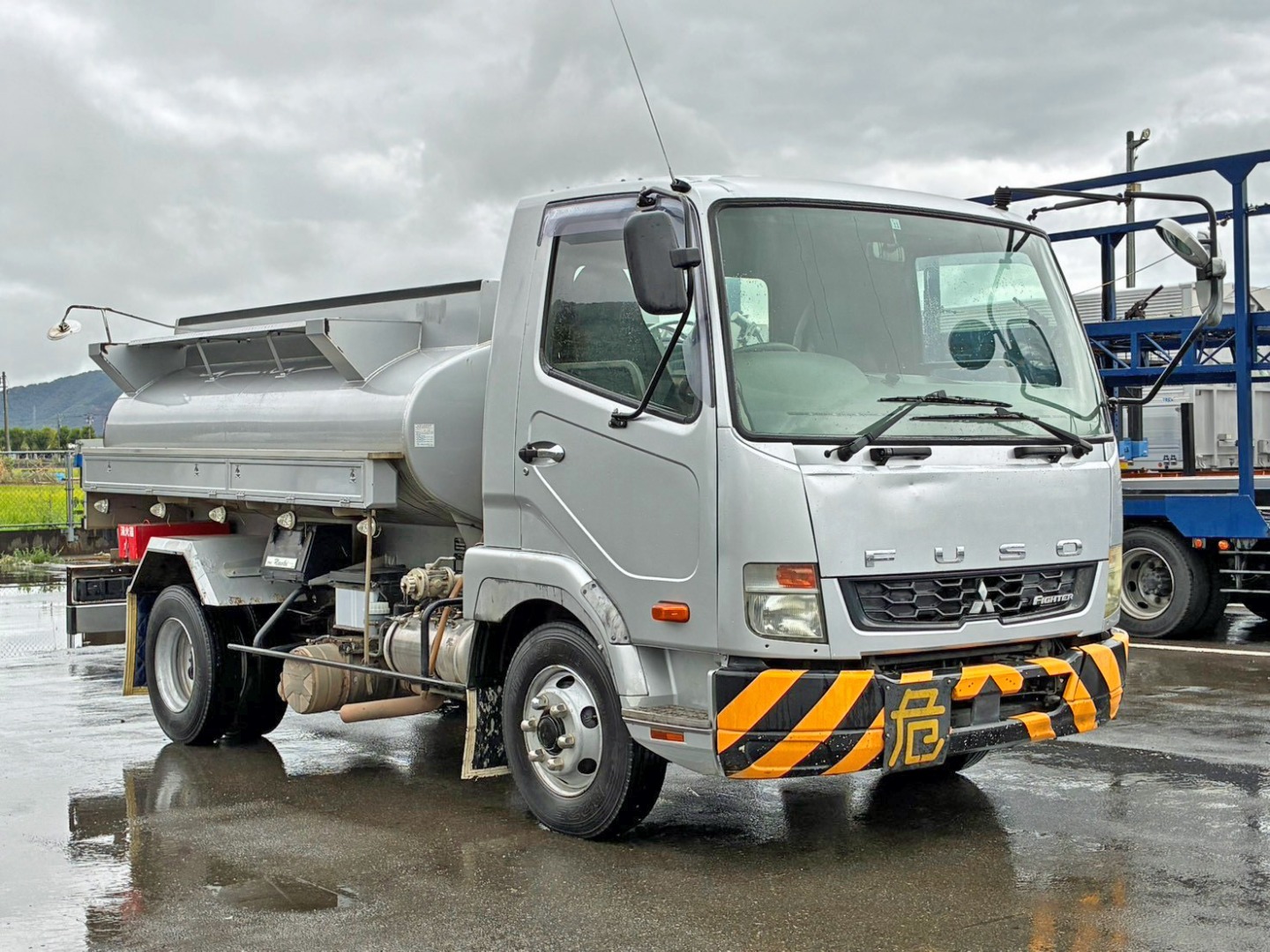 三菱 ファイター TKG-FK71F(2WD)の写真2