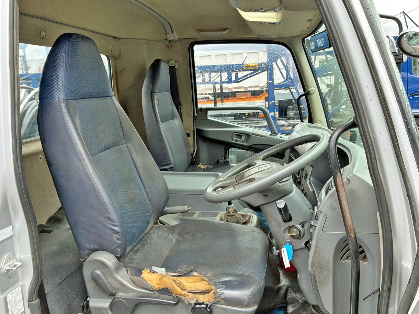 三菱 ファイター TKG-FK71F(2WD)の写真7