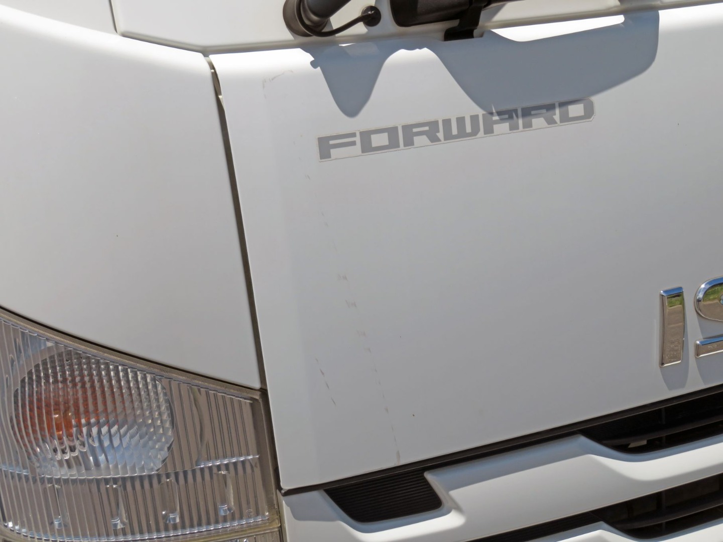 フロントパネルに軽いキズがあります。|いすゞ フォワード 2RG-FRR90S1(2WD)の写真22