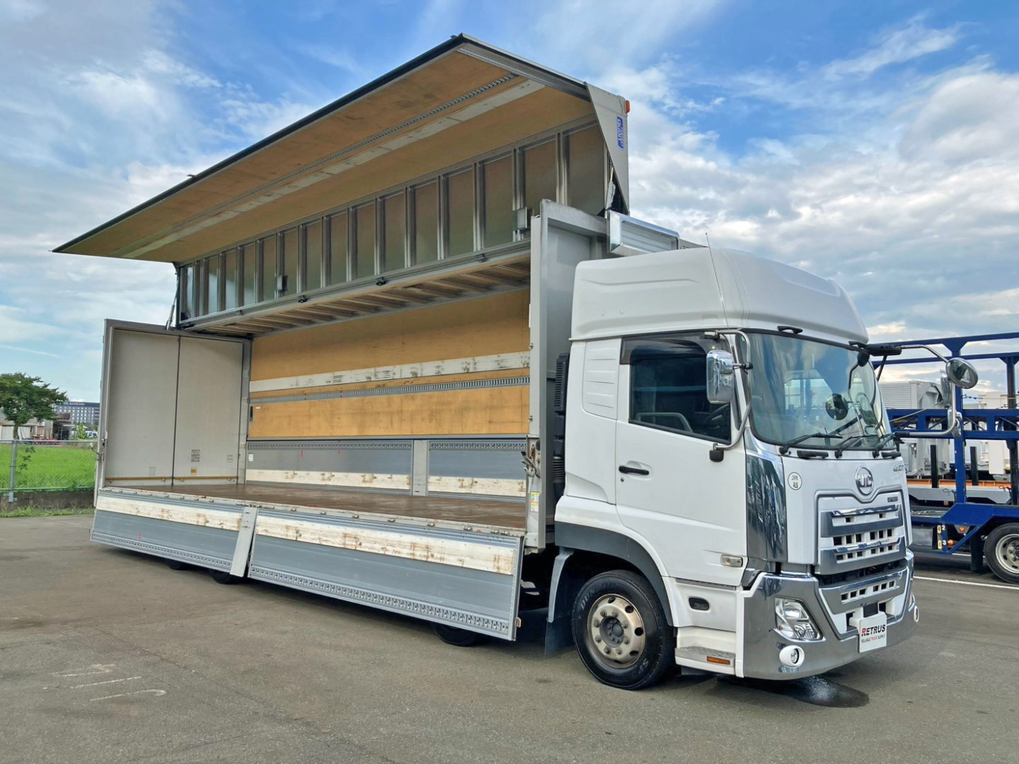 ホイールはアルミ製です。|UDトラックス クオン 2RG-CG5FAの写真2