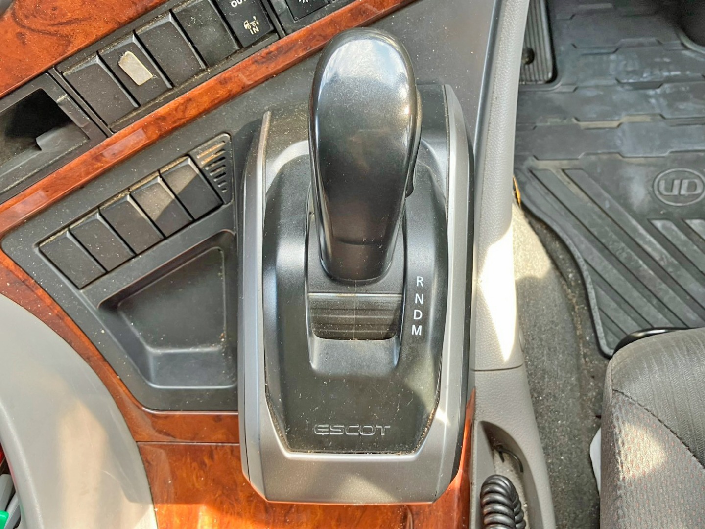 エスコットⅥです。|UDトラックス クオン 2RG-CG5FAの写真29