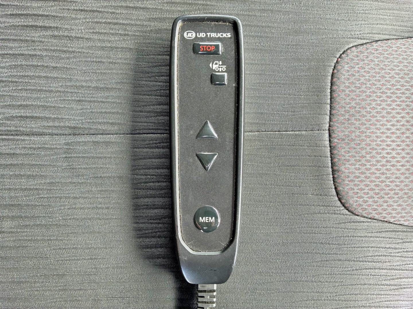 エアサスのコントローラーです。|UDトラックス クオン 2PG-CG5CAの写真36