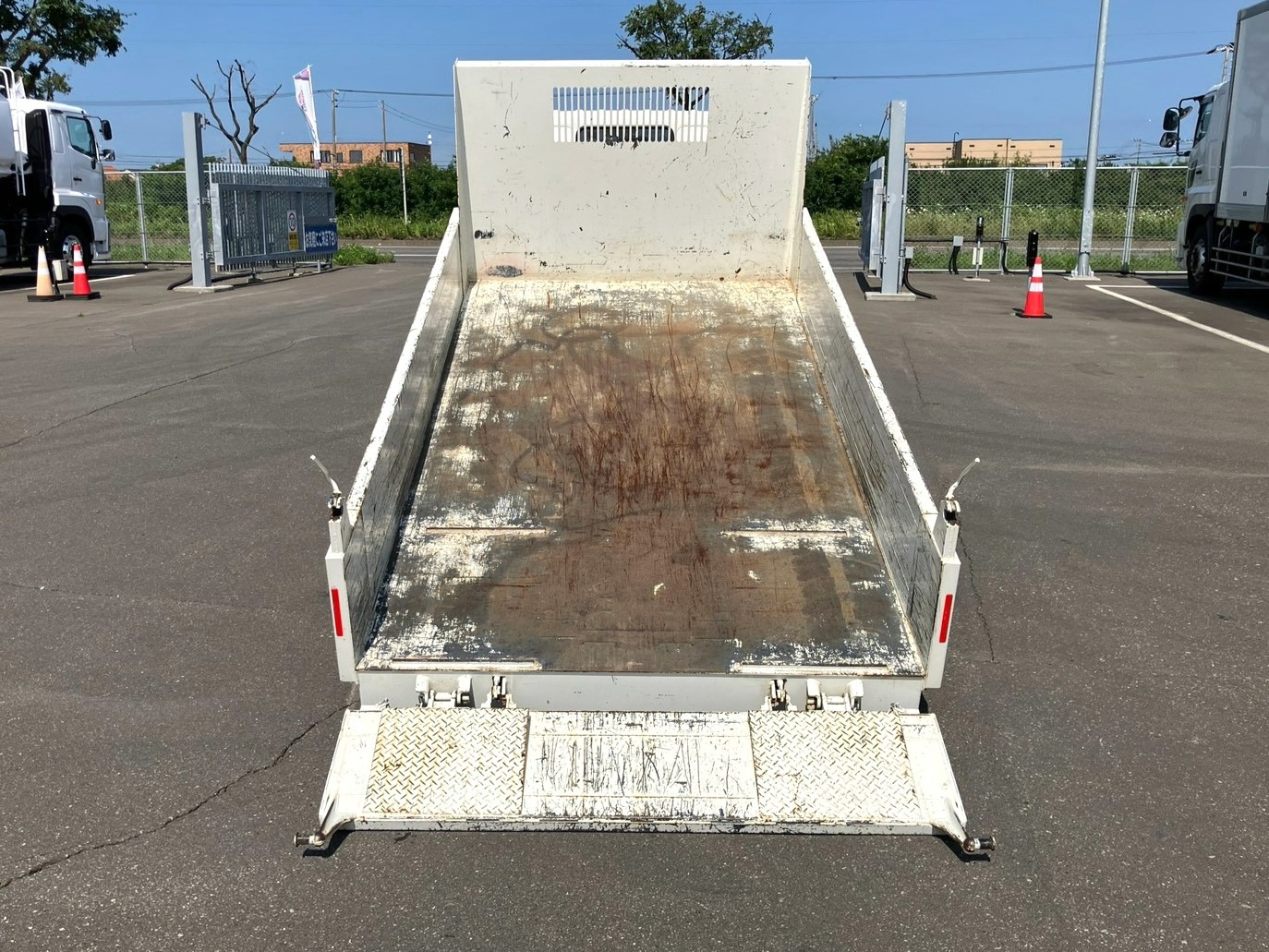 荷台全体の状態です。|日野 デュトロ 2KG-XZU600T(2WD)の写真11