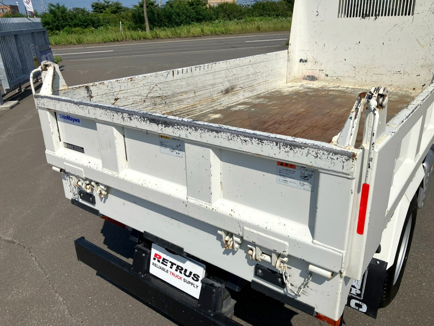 リアゲート上部の状態です。|日野 デュトロ 2KG-XZU600T(2WD)の写真32