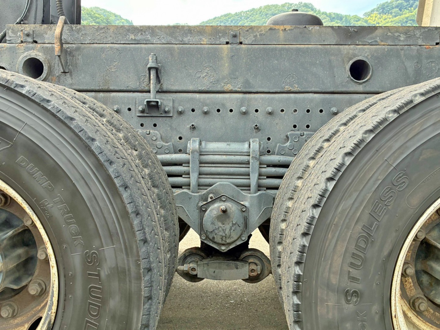 リーフサスです。|日野 プロフィア 2DG-FS1AJAの写真5