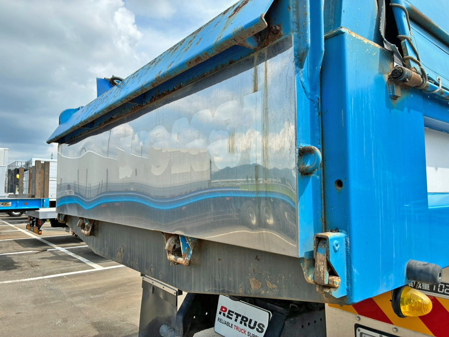 ゲート運転席側にフックが付いています。|日野 プロフィア 2DG-FS1AJAの写真30