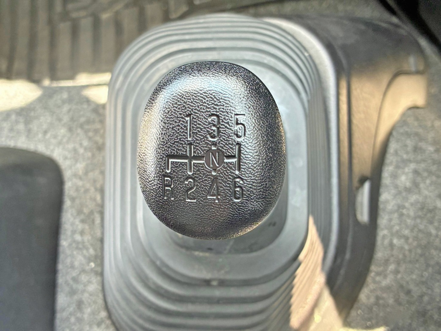 いすゞ フォワード 2RG-FTR90V4の写真25