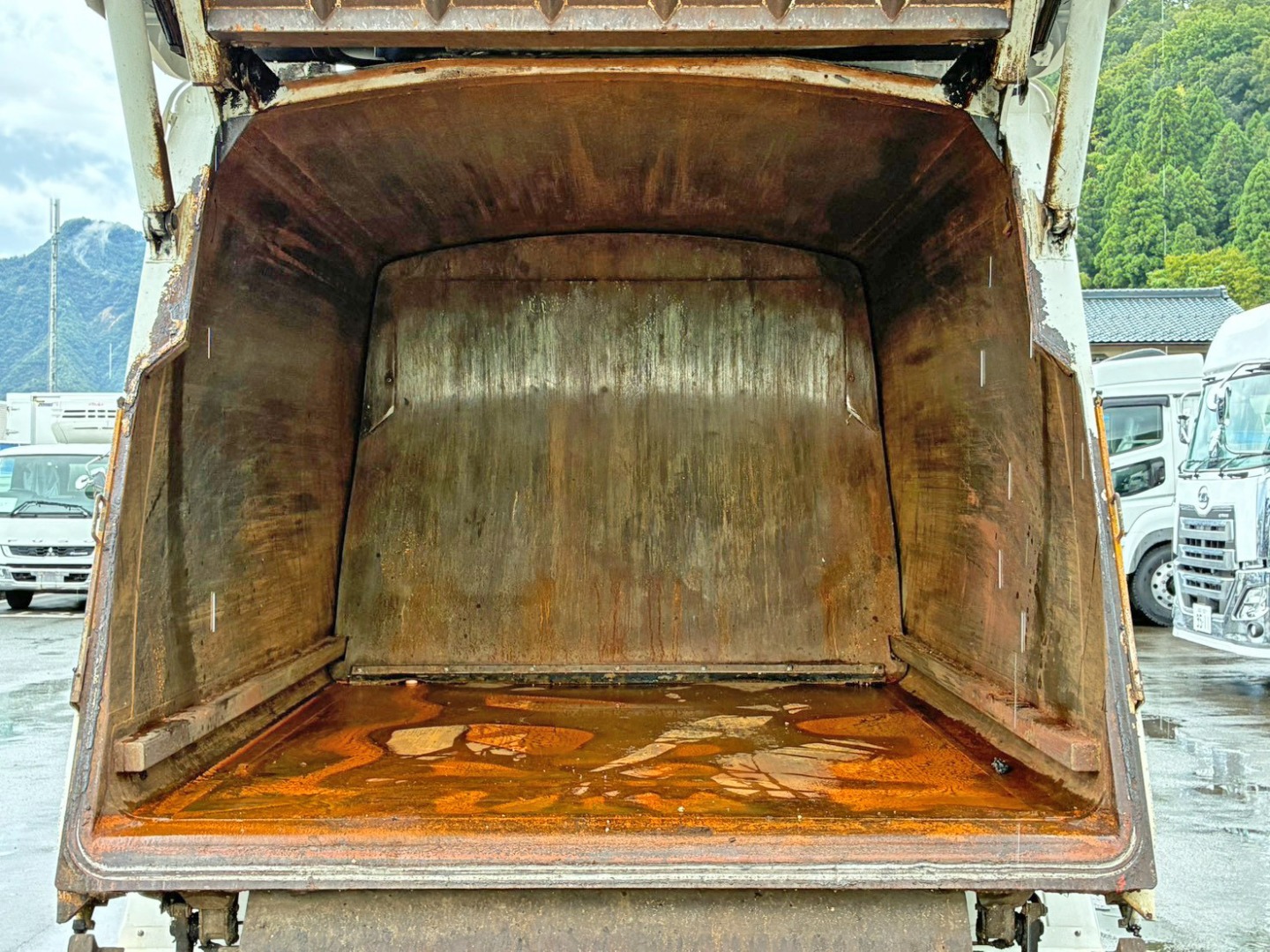 日野 レンジャー 2KG-FC2ABA(2WD)の写真11