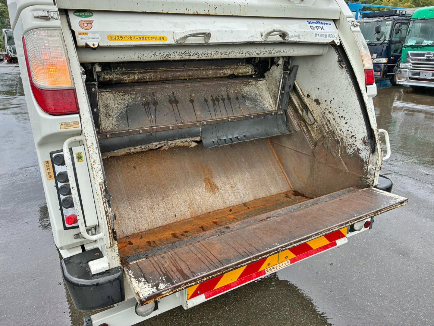 日野 レンジャー 2KG-FC2ABA(2WD)の写真19