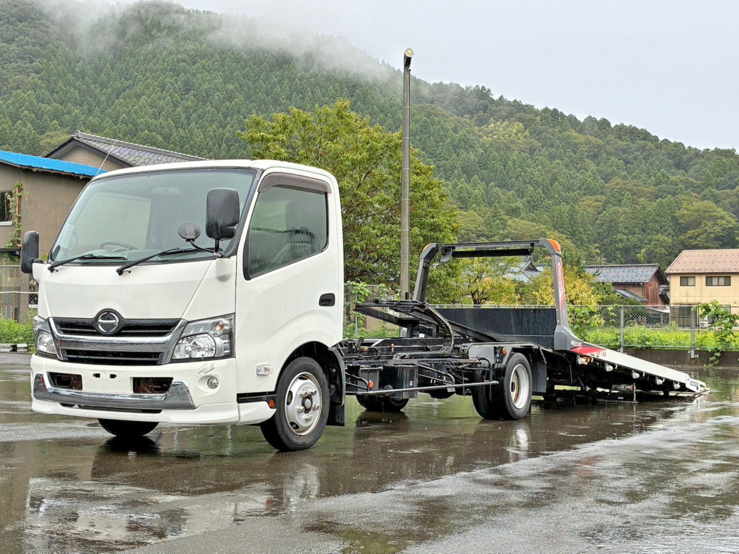 日野 デュトロ TKG-XZU720M(2WD)の写真1