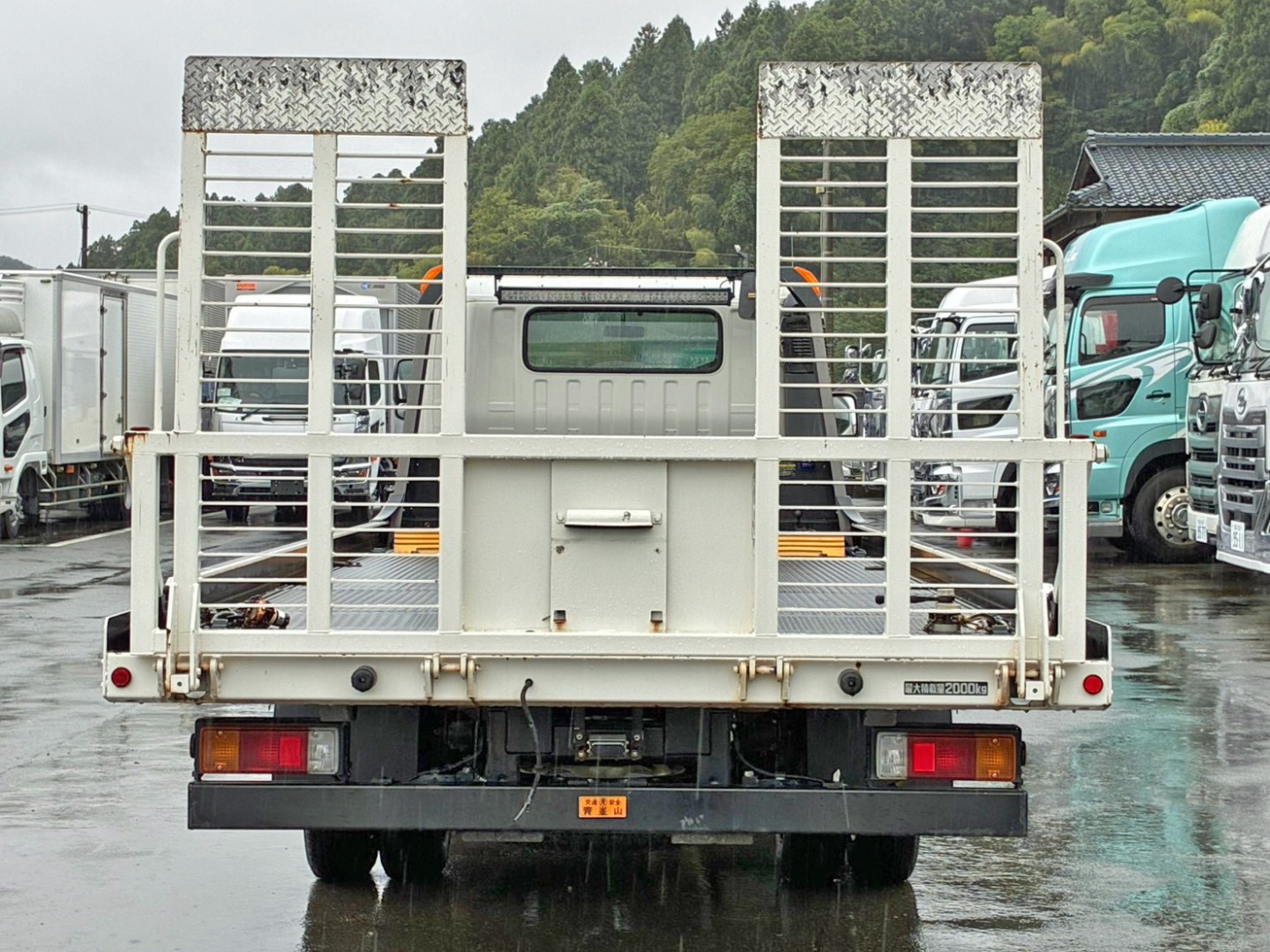 リヤ周りの状態です。|日野 デュトロ TKG-XZU720M(2WD)の写真17