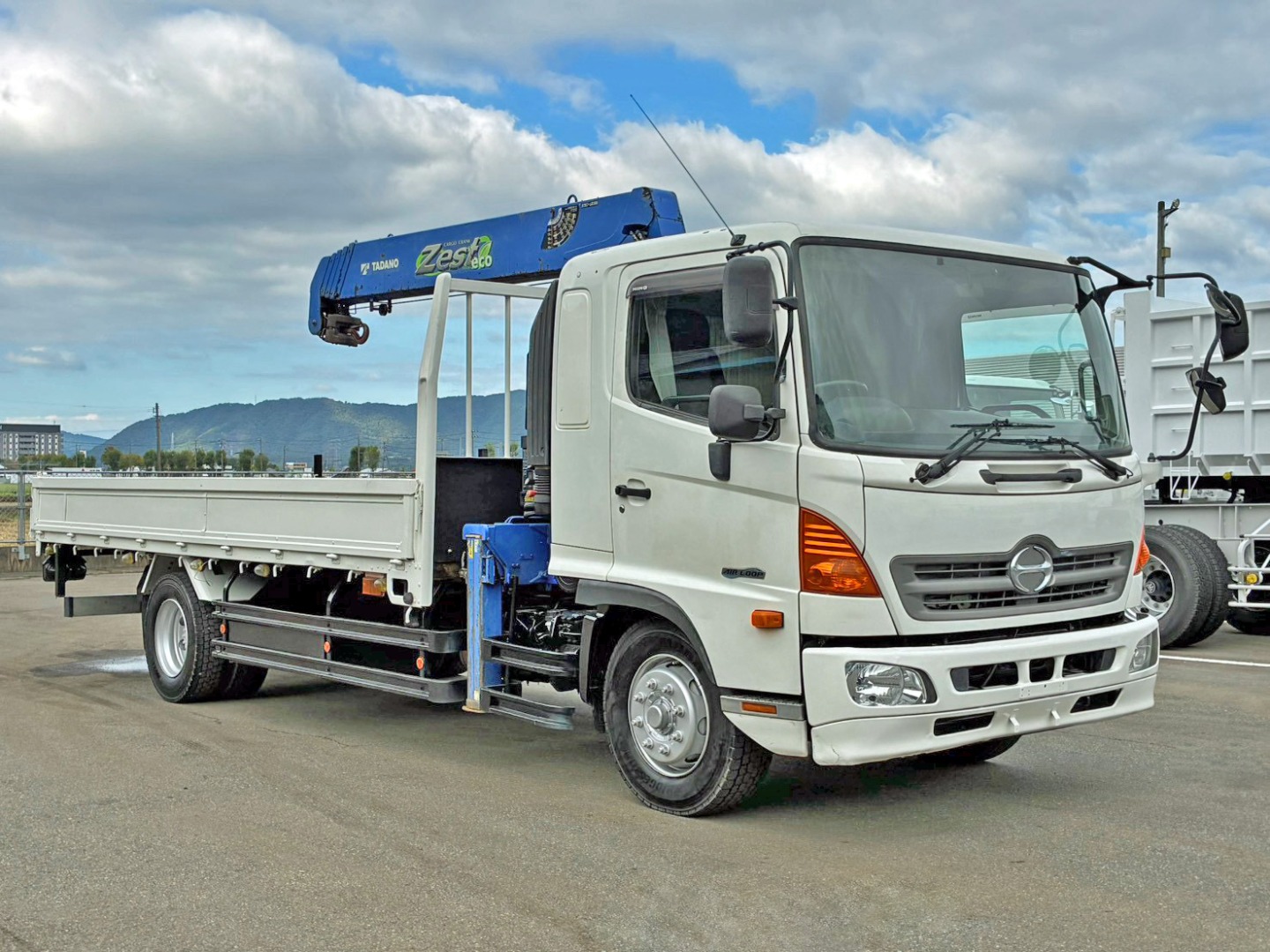 日野 レンジャー QKG-FE7JLAAの写真2