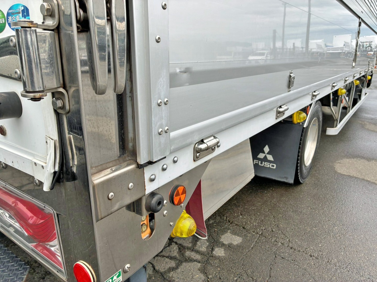 三菱 ファイター 2KG-FK61F(2WD)の写真22