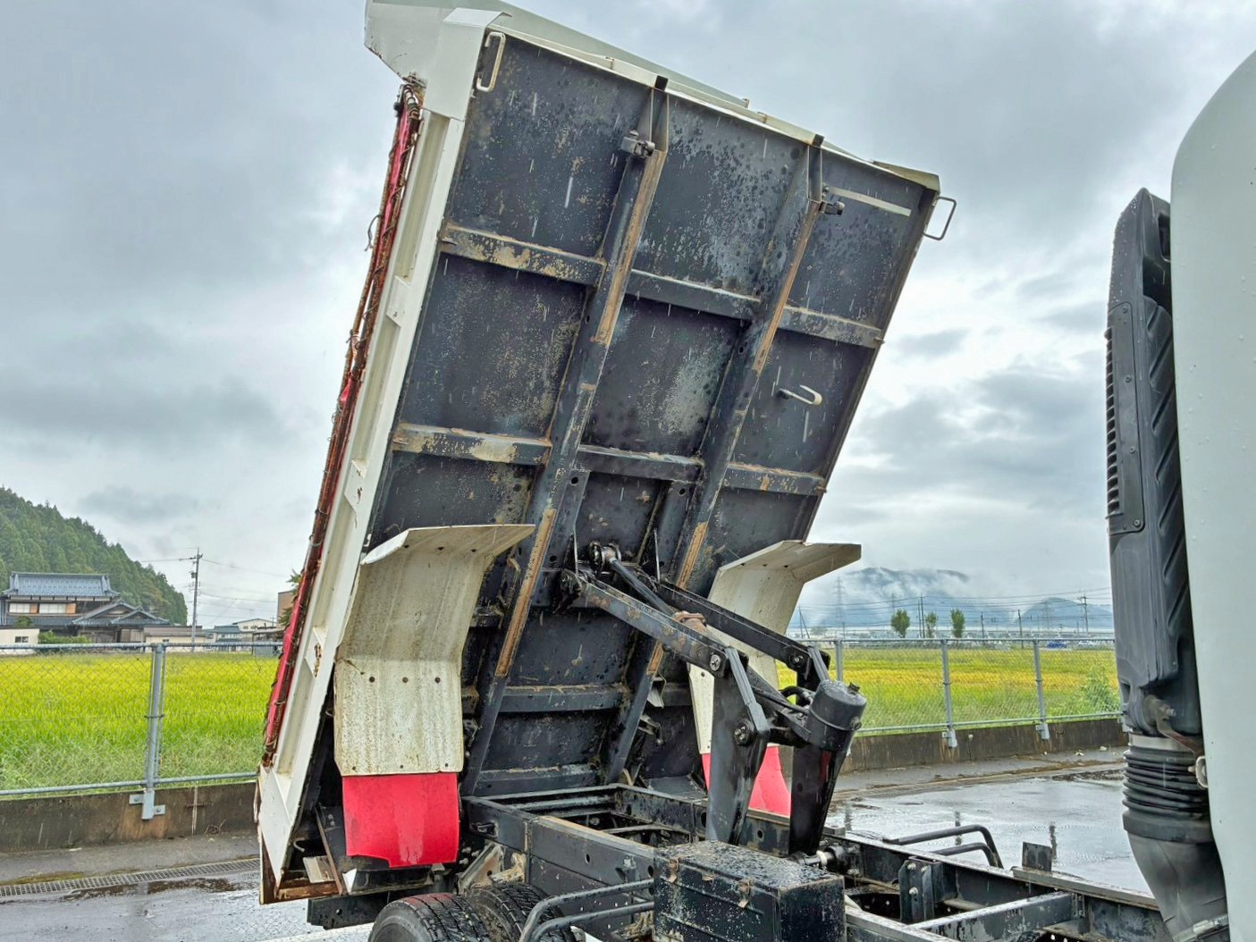 いすゞ フォワード TKG-FRR90S1(2WD)の写真22