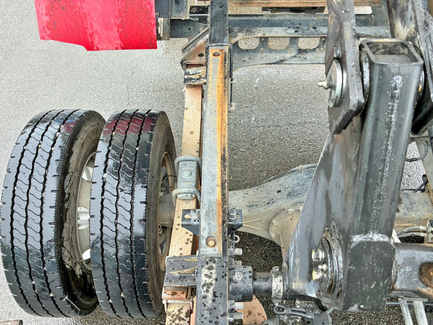 受け木に曲がりがあります。(運転席側後方)|いすゞ フォワード TKG-FRR90S1(2WD)の写真28