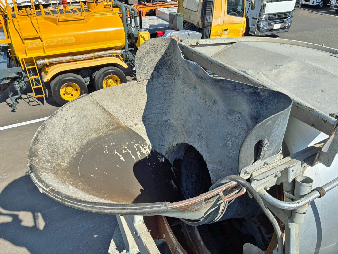 投入口の状態です。|日野 プロフィア 2DG-FS1AGAの写真11