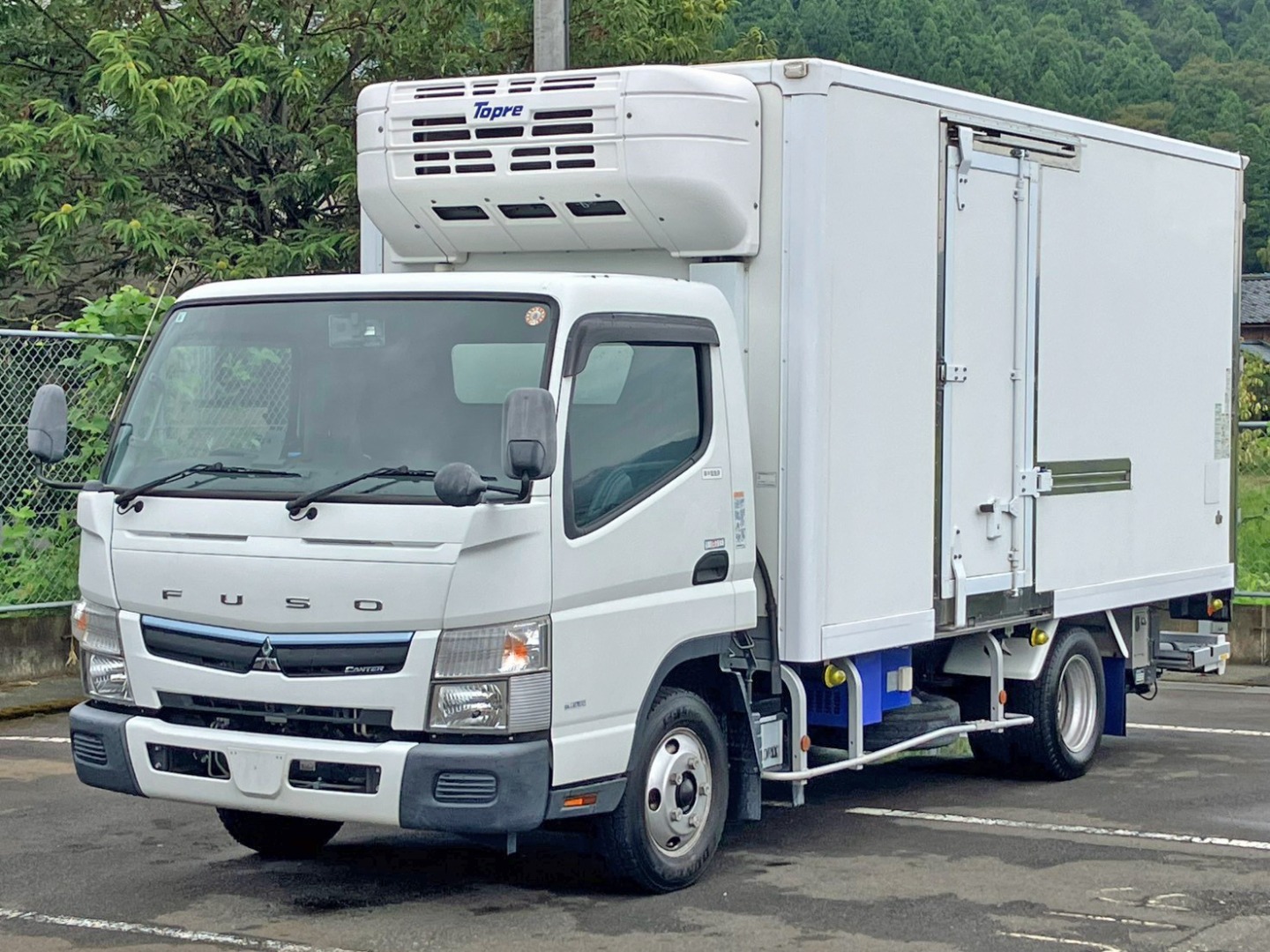 三菱 キャンター TPG-FEB50(2WD)の写真1