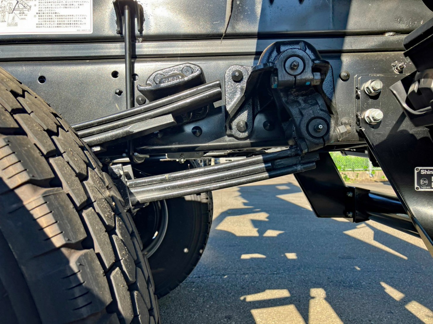 リーフサスです。|三菱 ファイター 2KG-FK72F(2WD)の写真5