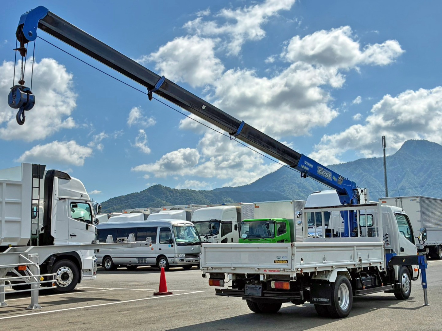 日野 デュトロ BKG-XZU344M(2WD)の写真4