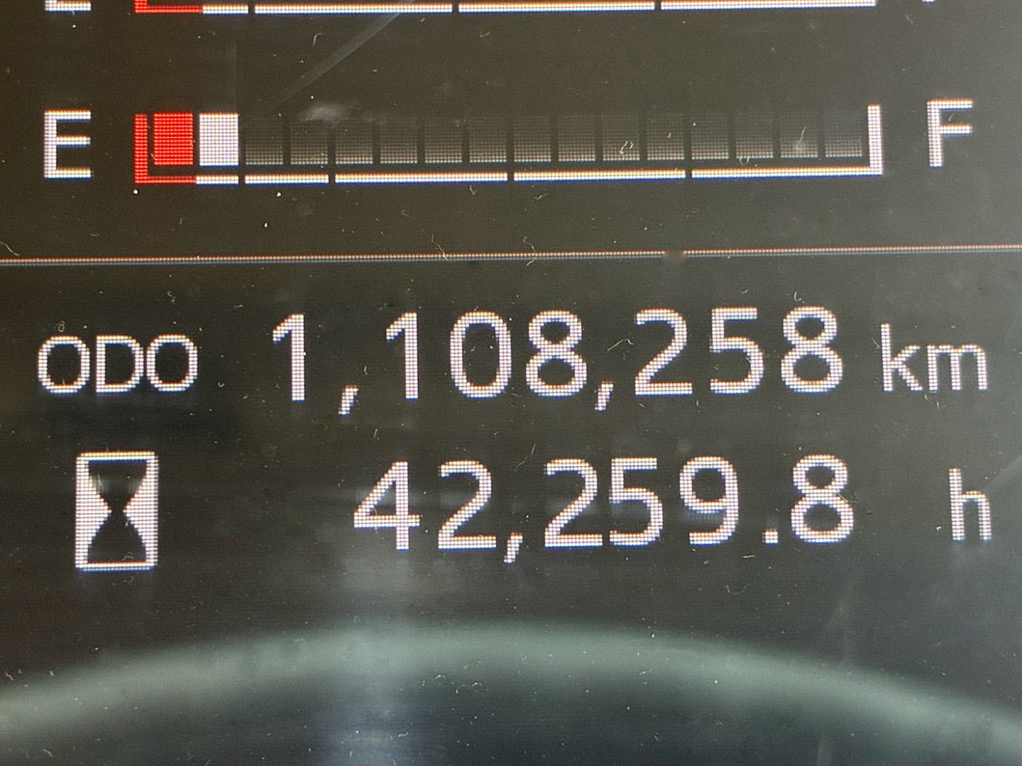 走行距離は 1,108,258㎞です。|日野 プロフィア 2DG-FW1AHGの写真39