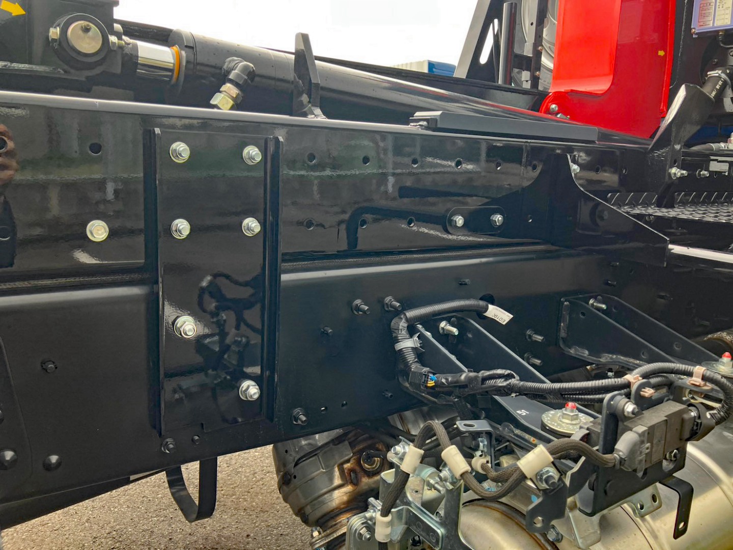 シャーシの状態です。|日野 レンジャー 2PG-FD2ABA(2WD)の写真6