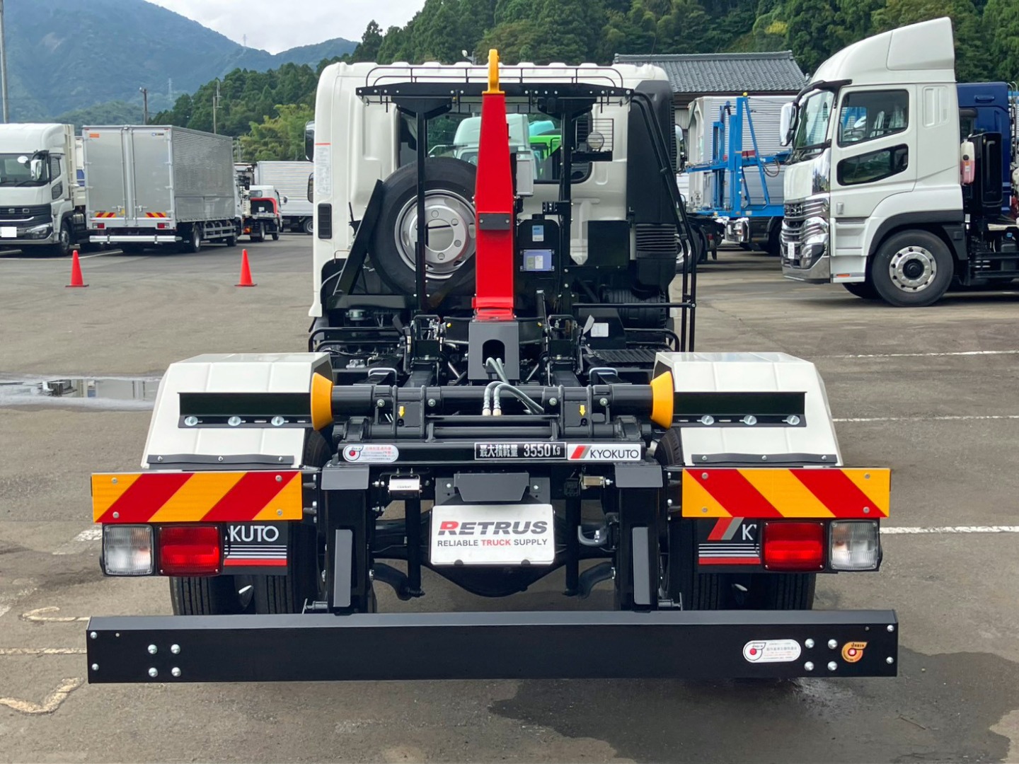 リヤ周りの状態です。|日野 レンジャー 2PG-FD2ABA(2WD)の写真13