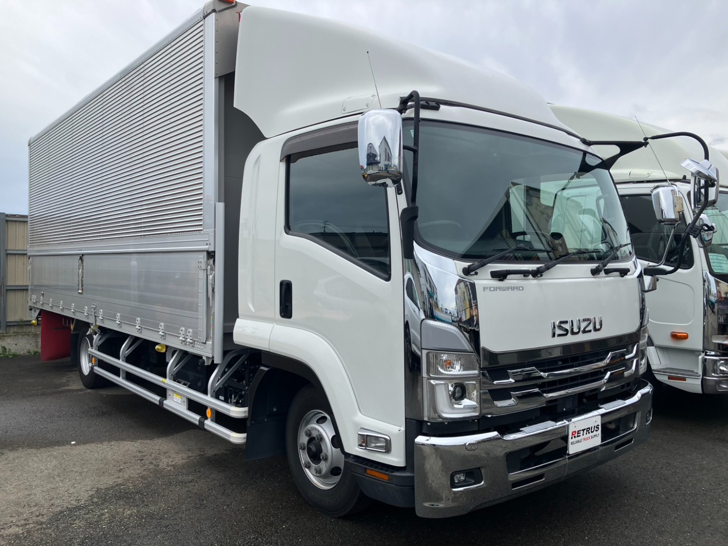 いすゞ フォワード FRR90T2(2WD)の写真2
