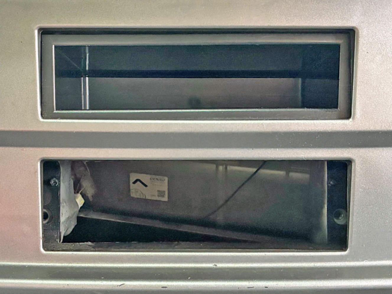 コンソールボックスが欠品しています。|日野 プロフィア QPG-FN1AWDAの写真33