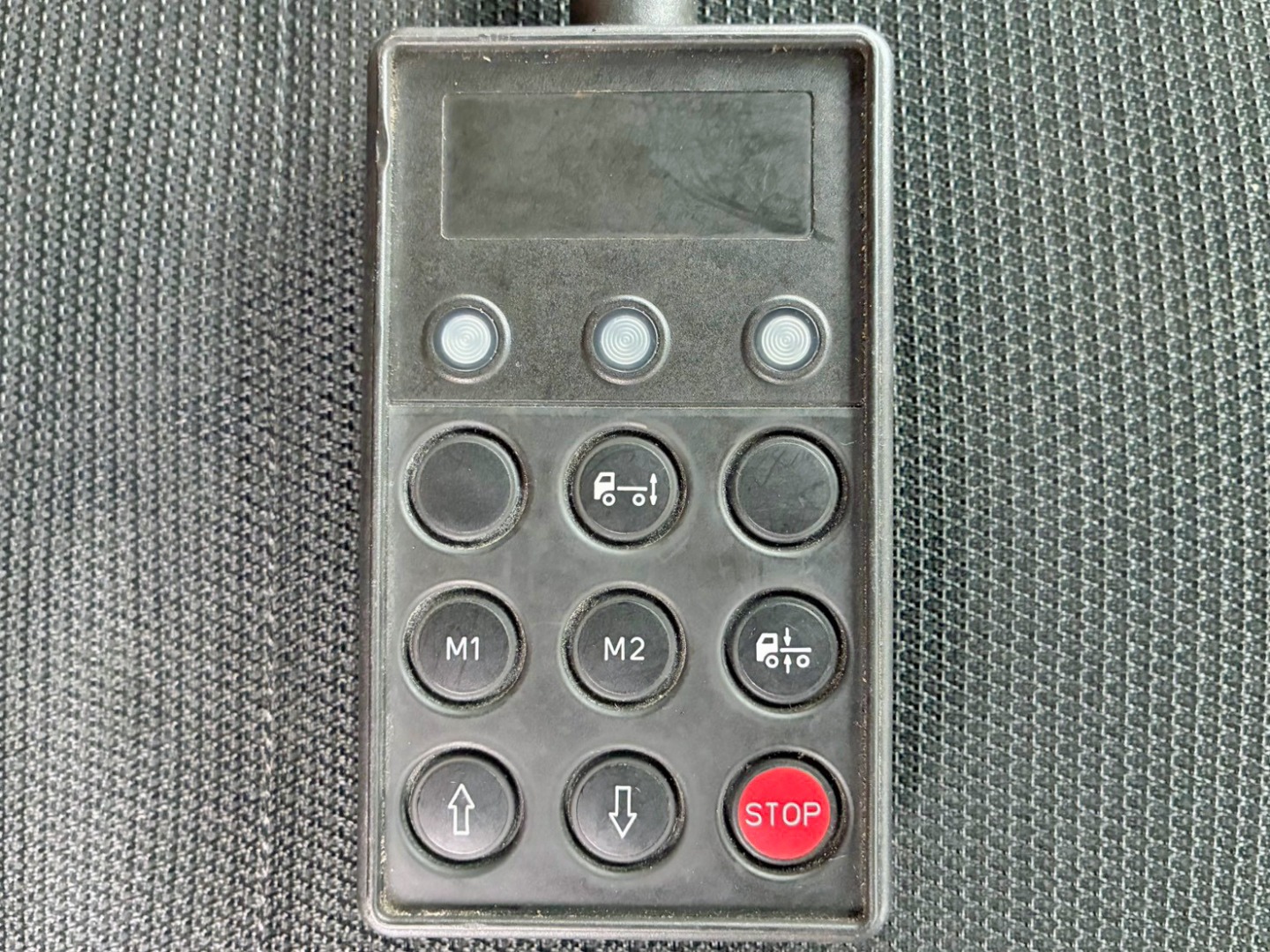 エアサスのコントローラーです。|いすゞ ギガ QKG-EXD52BEの写真20