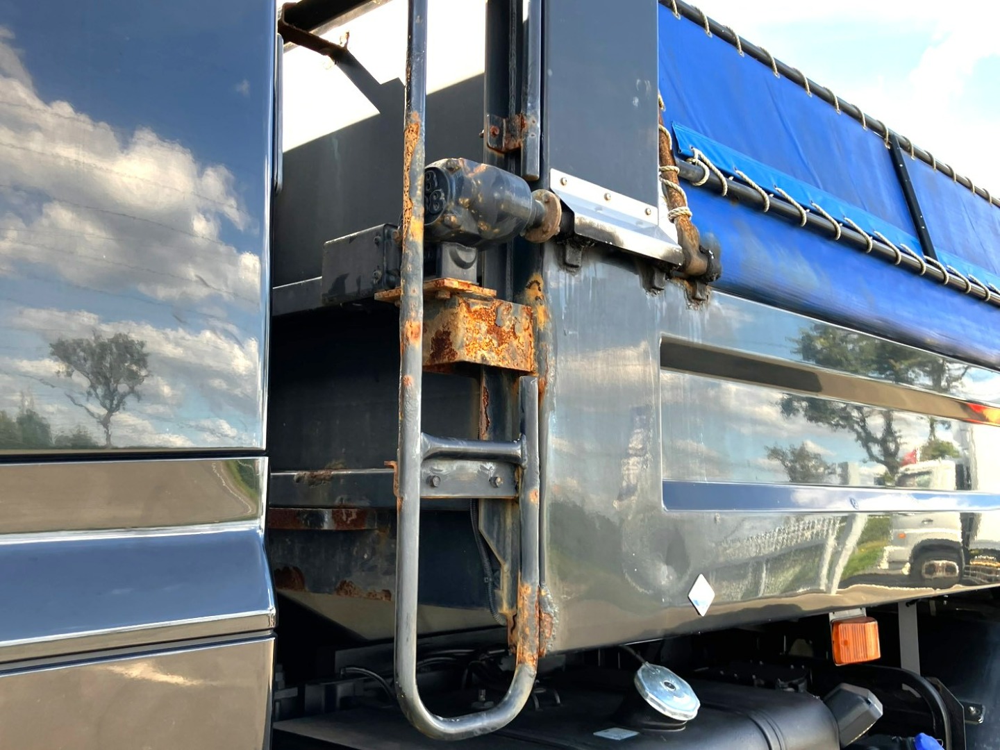 日野 プロフィア 2DG-FS1AGAの写真42