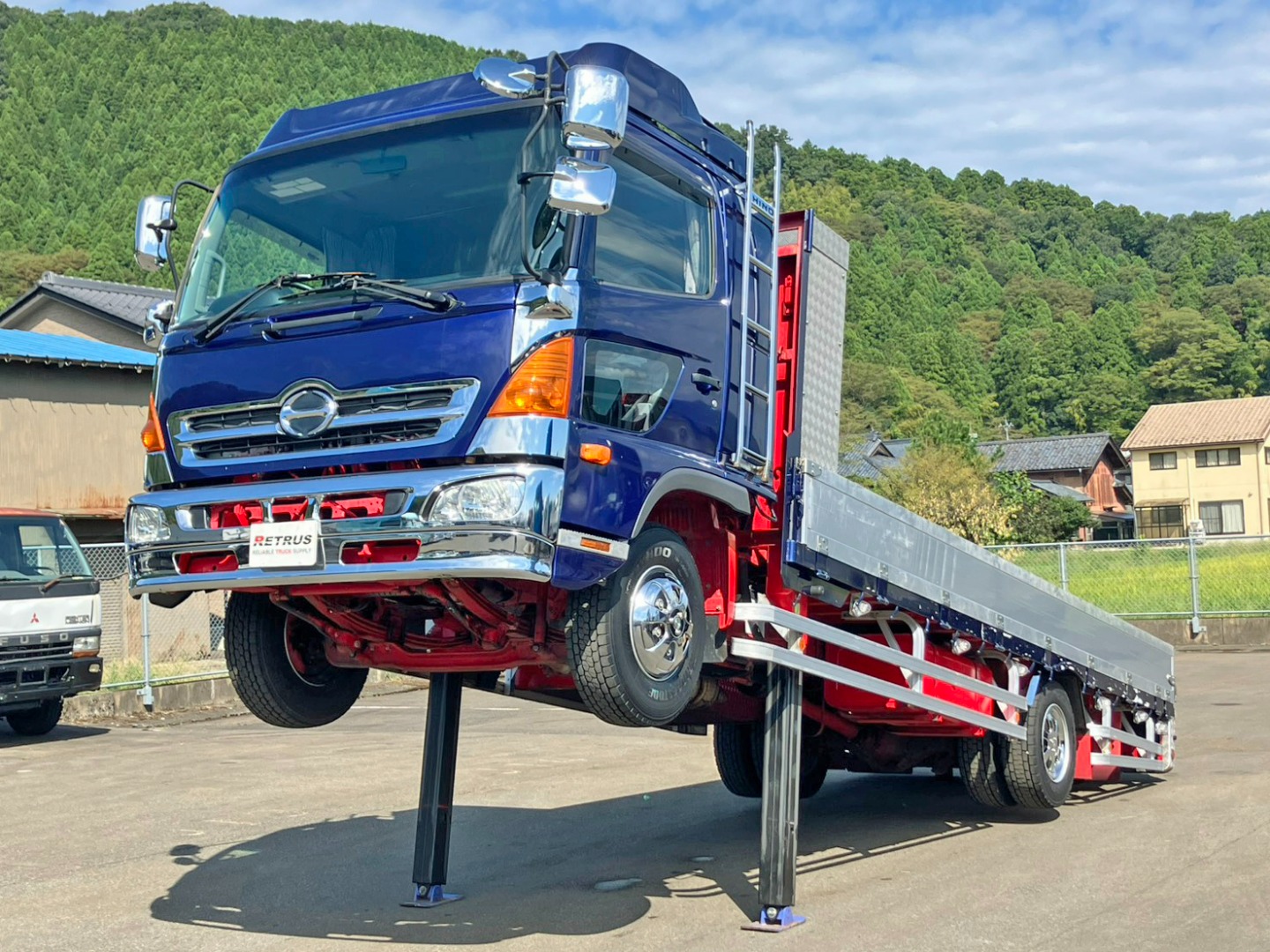 フロント周り、メッキでパーツで飾っています。|日野 レンジャー TKG-FD7JKAA(2WD)の写真1