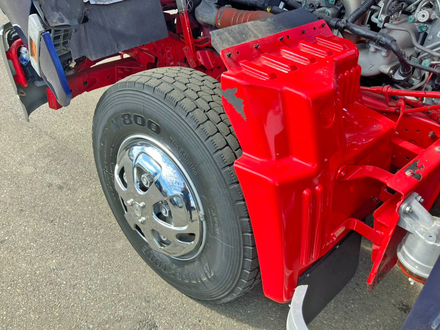 助手席側フロントフェンダー塗装剥がれがあります。|日野 レンジャー TKG-FD7JKAA(2WD)の写真25