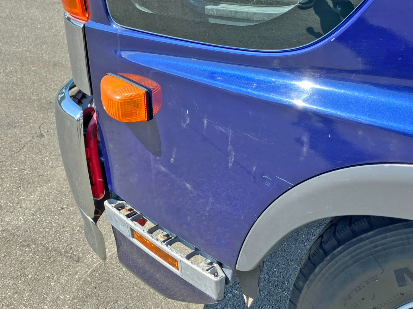 助手席ドア下部に傷があります。|日野 レンジャー TKG-FD7JKAA(2WD)の写真26