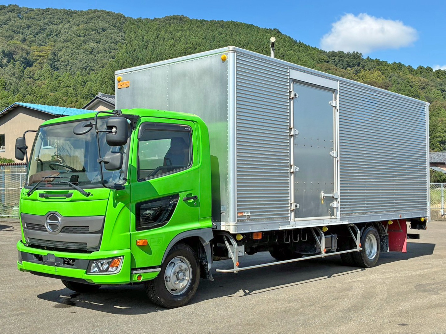 日野 レンジャー 2KG-FC2ABA(2WD)の写真1