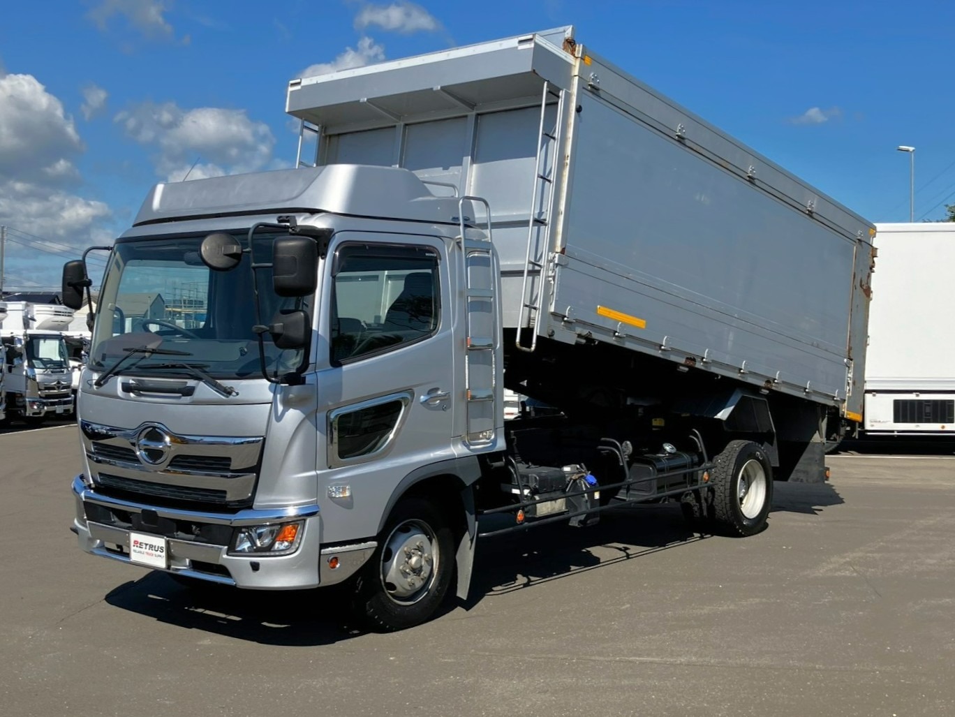 日野 レンジャー 2KG-FX2ABA(2WD)の写真1
