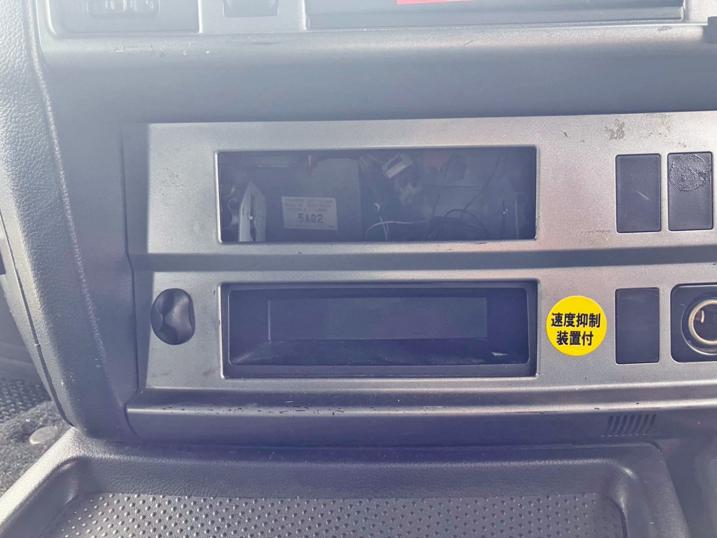 コンソールボックスが欠品しています。|日野 プロフィア LKG-SH1EDAGの写真24