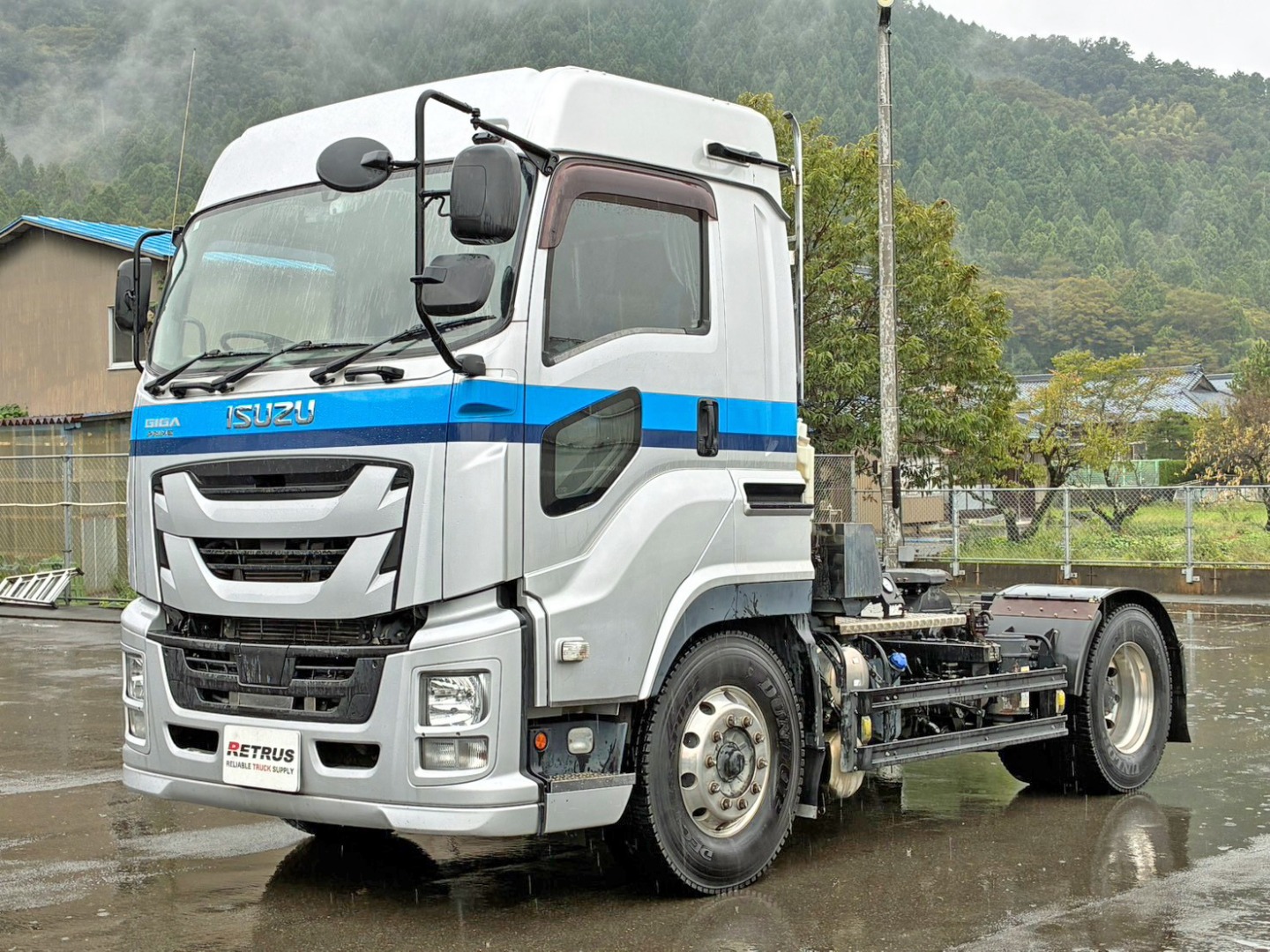 いすゞ ギガ QKG-EXD52BEの写真1