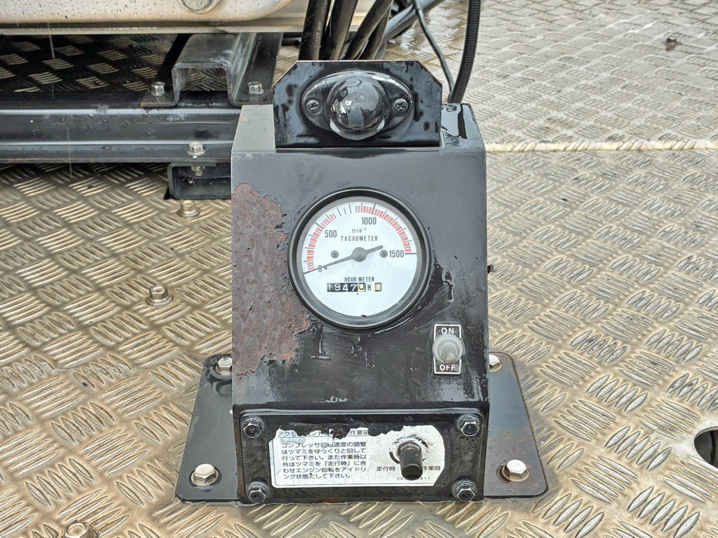 タコメーターです。|いすゞ ギガ QKG-EXD52BEの写真18